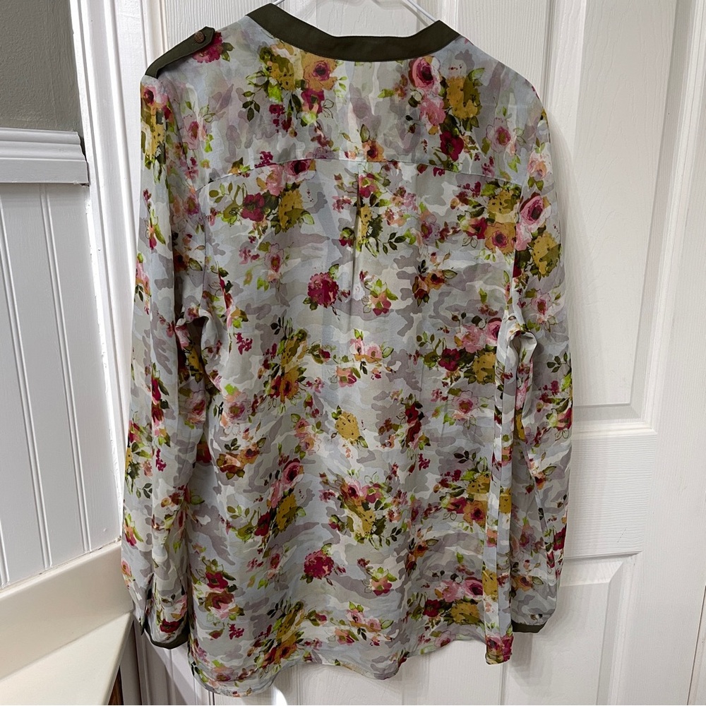 Hannah Floral Sheer Blouse with Olive Accents - Picture 3 of 8